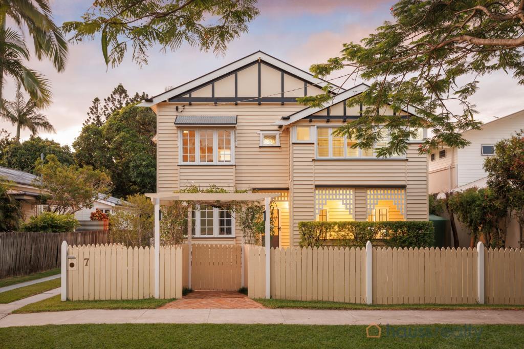 7 BELL TCE, GRACEVILLE, QLD 4075