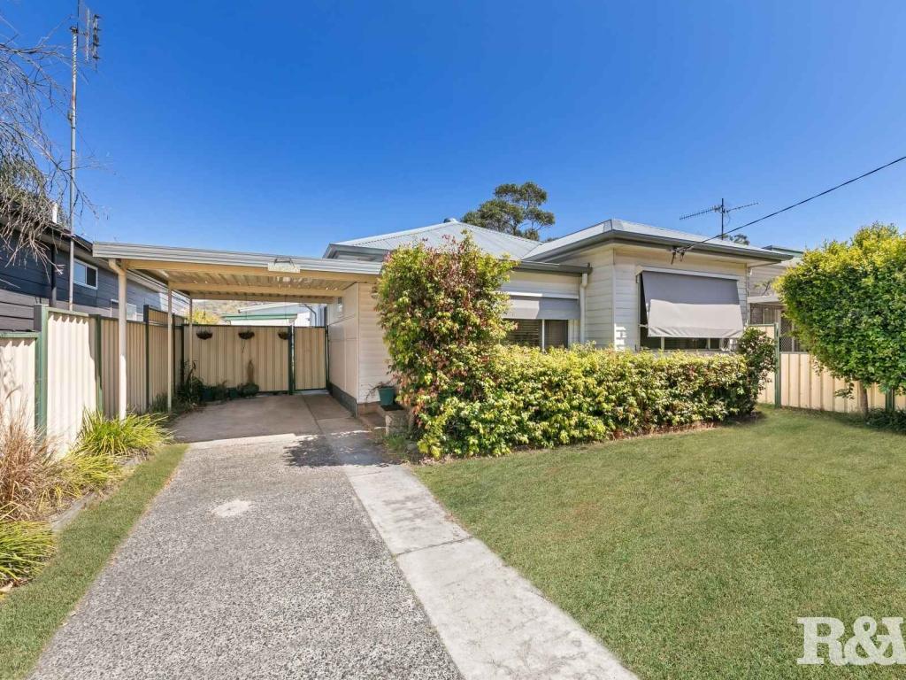 333 Ocean Beach Rd, Umina Beach, NSW 2257