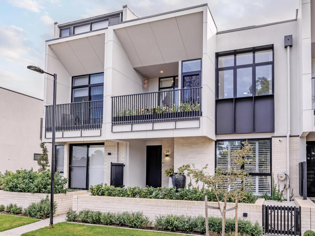25 Norman Rd, West Lakes, SA 5021