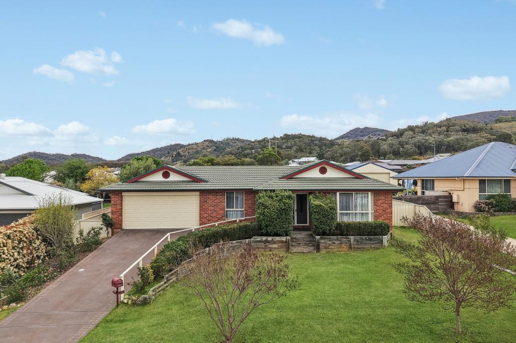 5 WHITE CIR, MUDGEE, NSW 2850