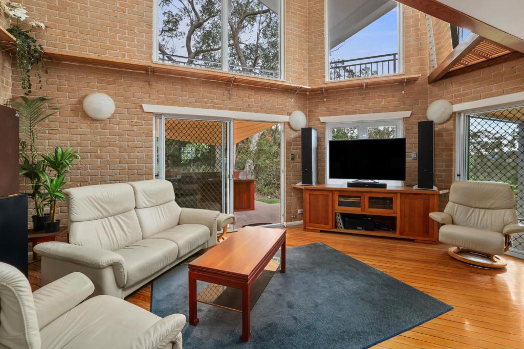 24 Moonbi Cres, Frenchs Forest, NSW 2086