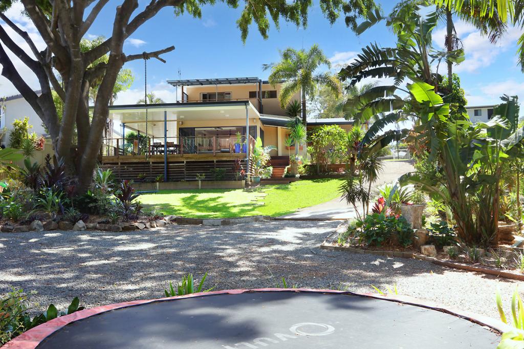 15 Bartlett Ave, Nerang, QLD 4211
