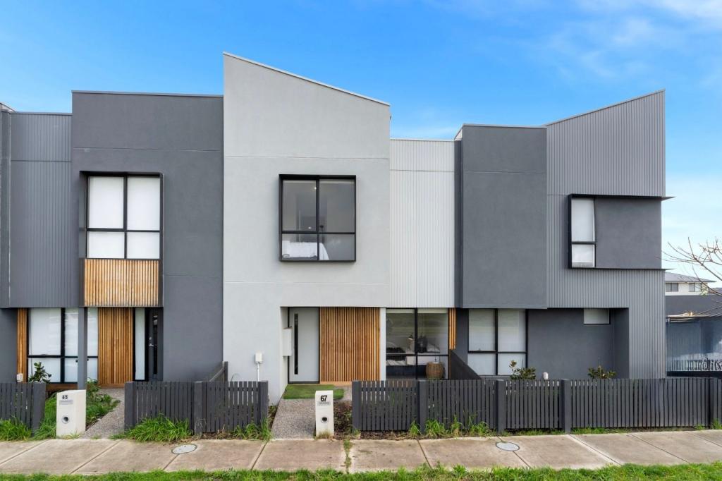 67 SPRINGS RD, DONNYBROOK, VIC 3064