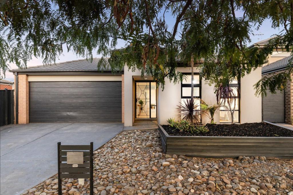 50 John Russell Rd, Cranbourne West, VIC 3977