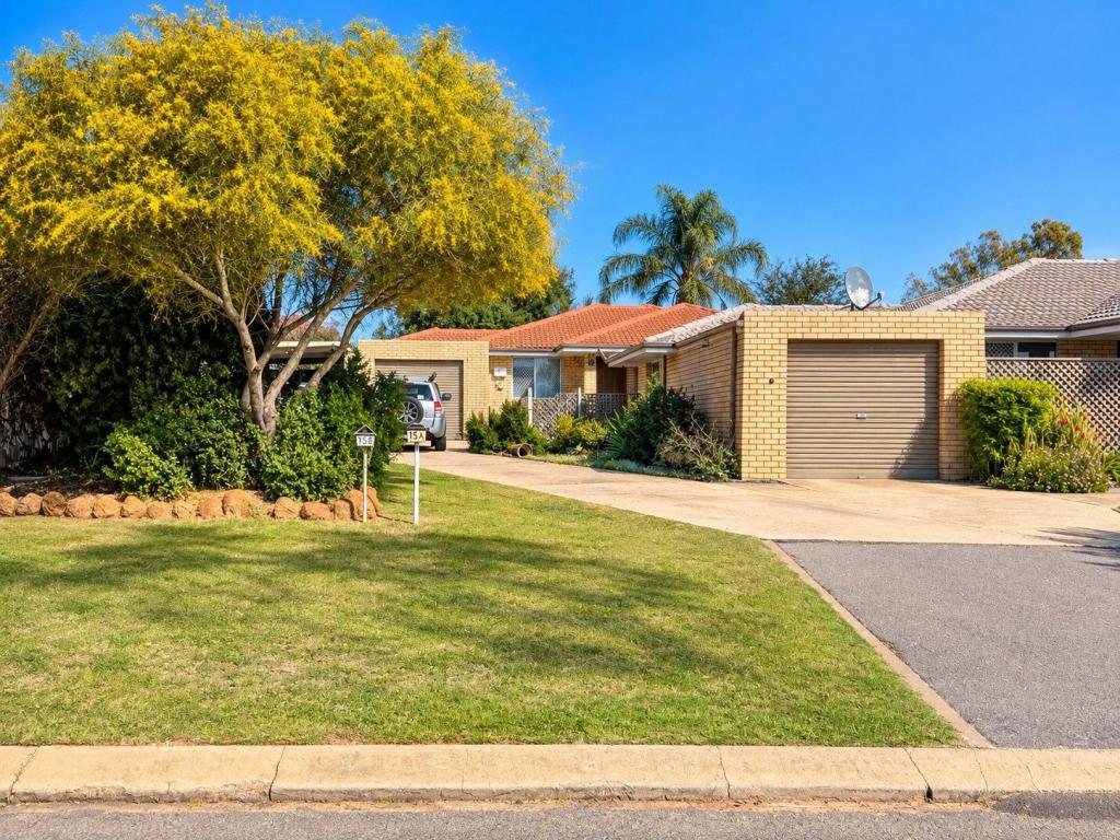 15b Mellows Pl, Rangeway, WA 6530