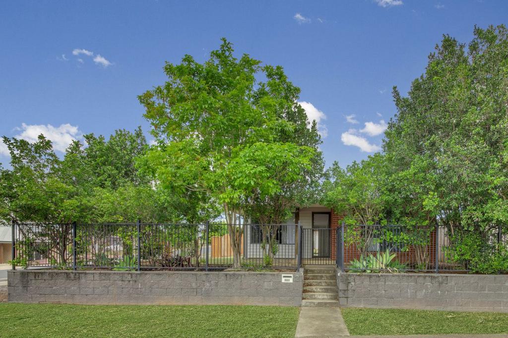 2 Wedgetail Rd, Clinton, QLD 4680