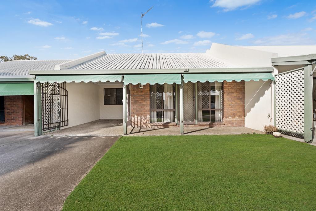 11/12 Denmans Camp Rd, Torquay, QLD 4655