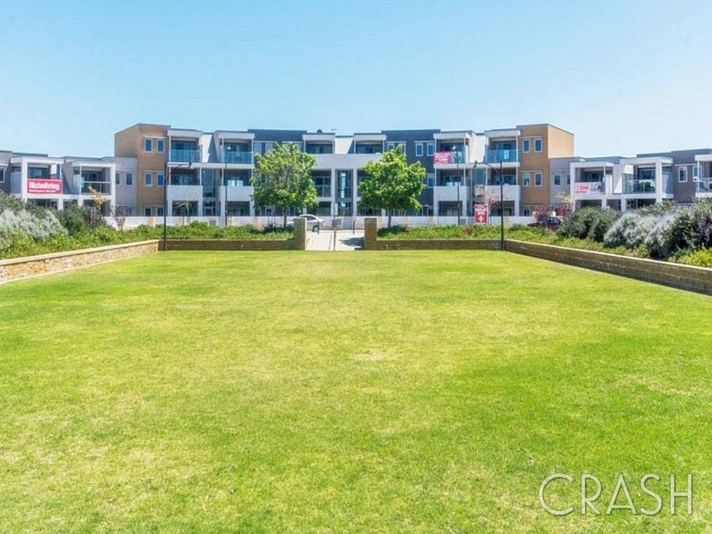 4/32 Congenial Loop, Atwell, WA 6164