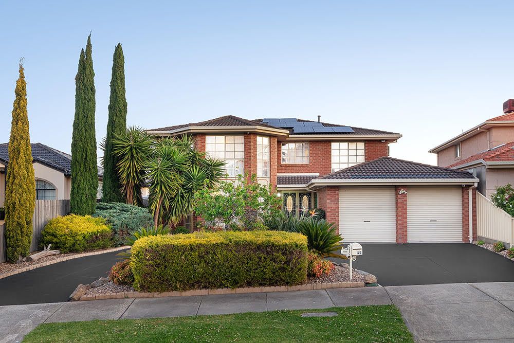 40 Aberdeen Ave, Greenvale, VIC 3059