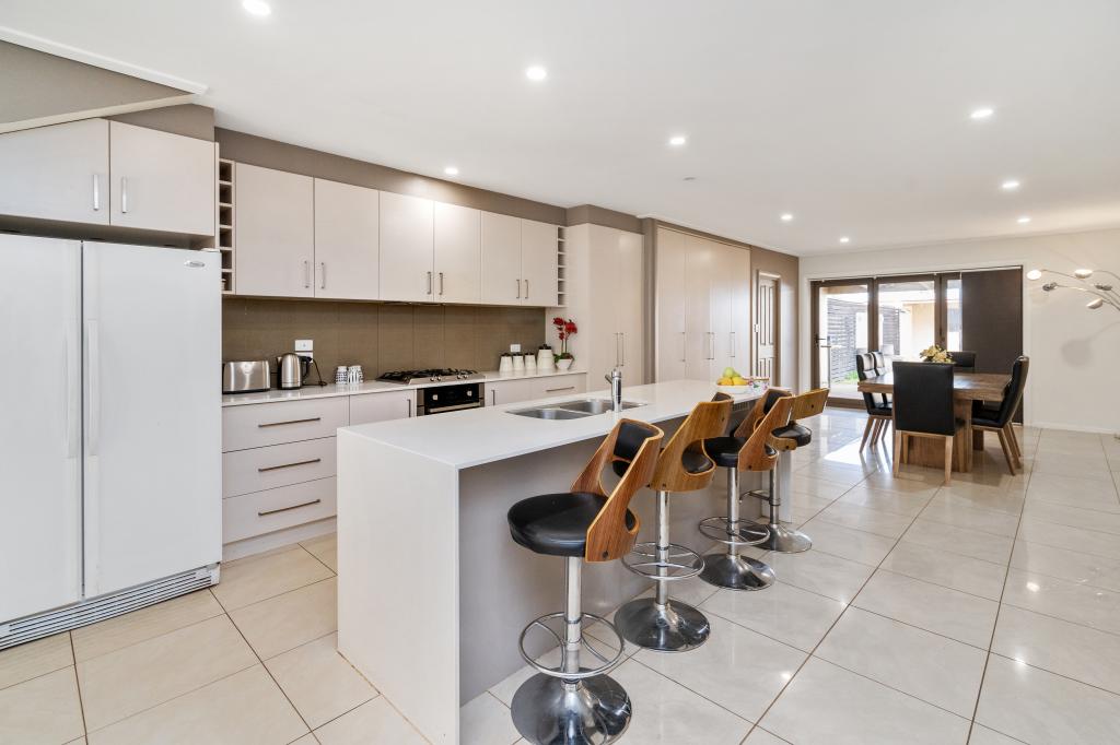 290 Hoskins St, Temora, NSW 2666