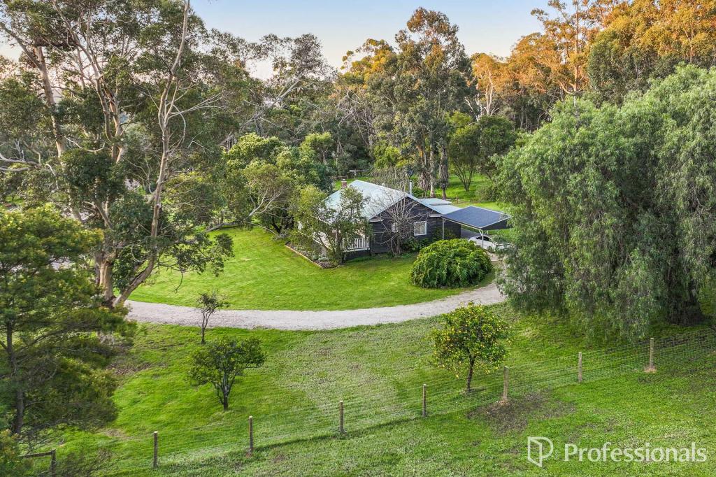 15 KARAK CL, JARRAHDALE, WA 6124