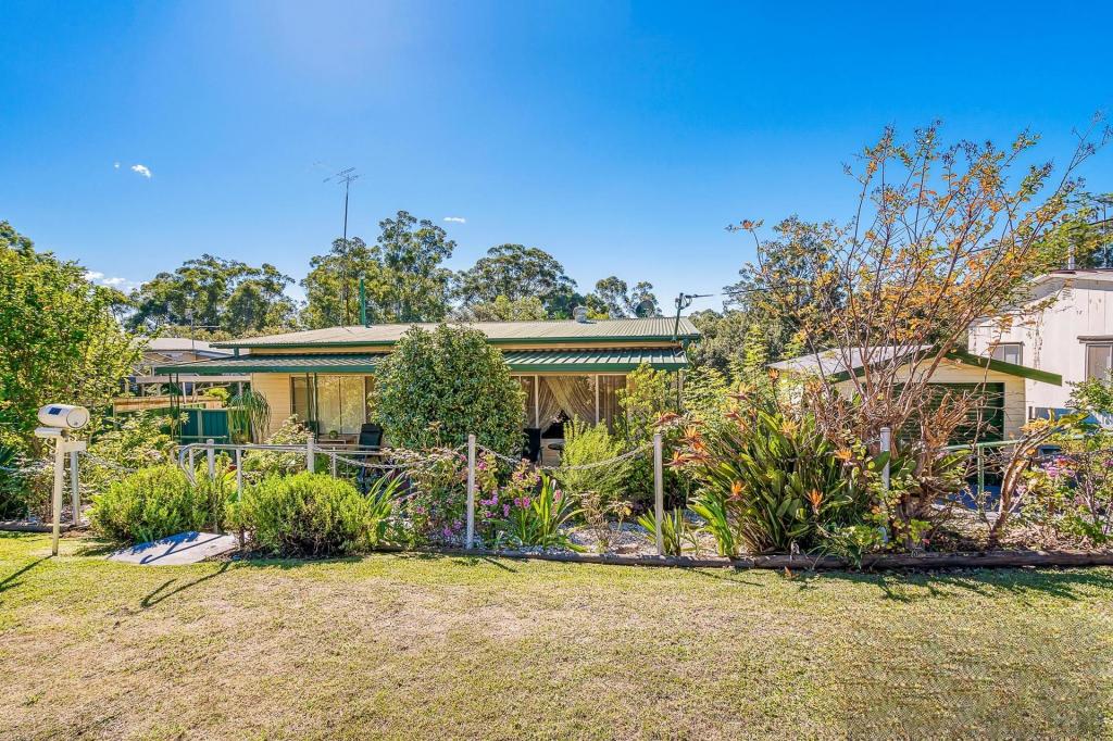 18 Twelfth St, Warragamba, NSW 2752