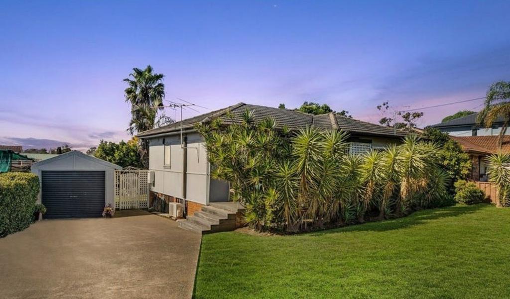 5 Eddy St, Merrylands West, NSW 2160