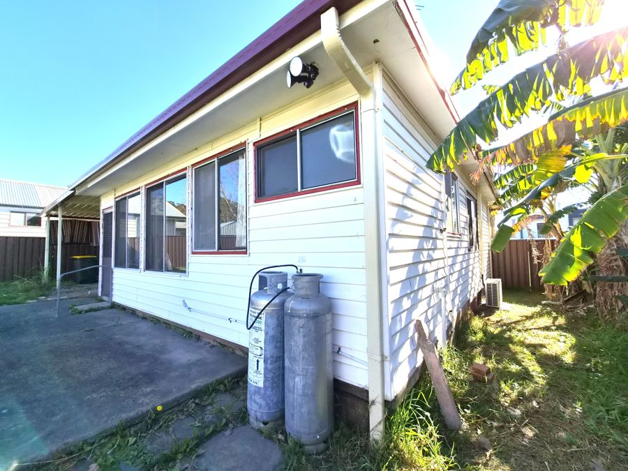78 Kent St, Minto, NSW 2566