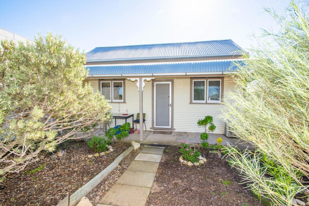 34 Montgomerie Tce, Streaky Bay, SA 5680