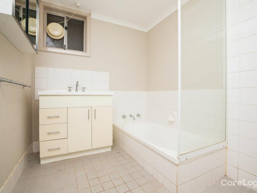17 Yanderra. Cres, South Hedland, WA 6722