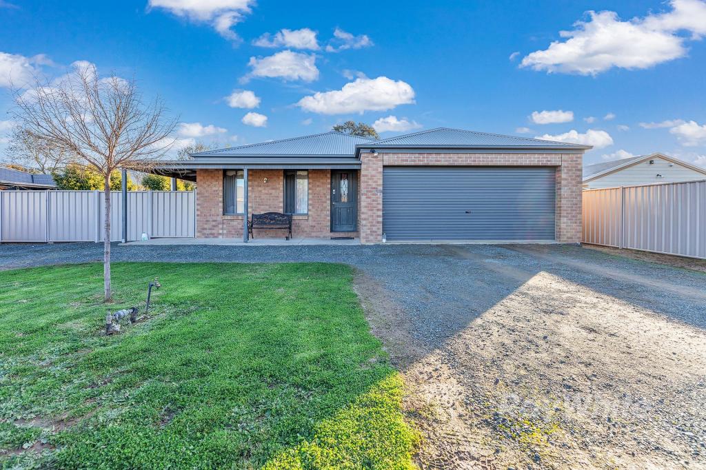 48 Kerford St, Rochester, VIC 3561