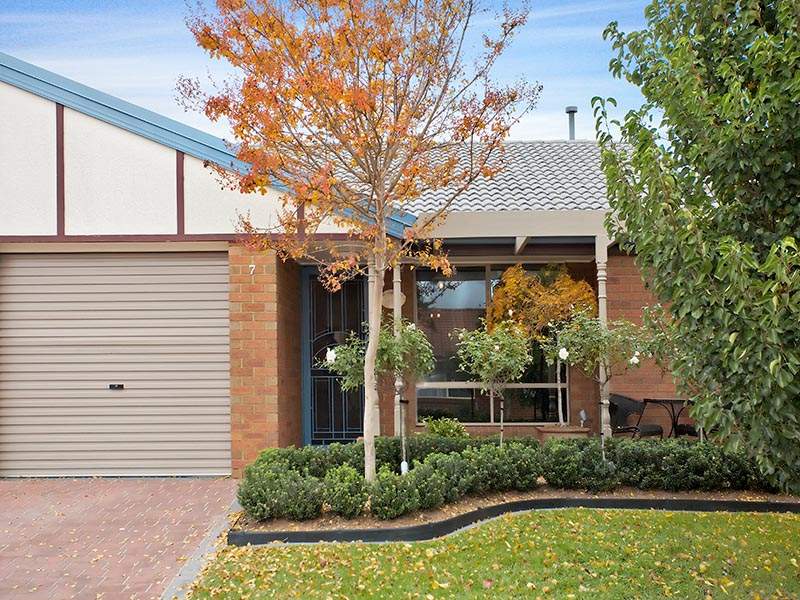 7 Sandon Cct, Forest Hill, VIC 3131