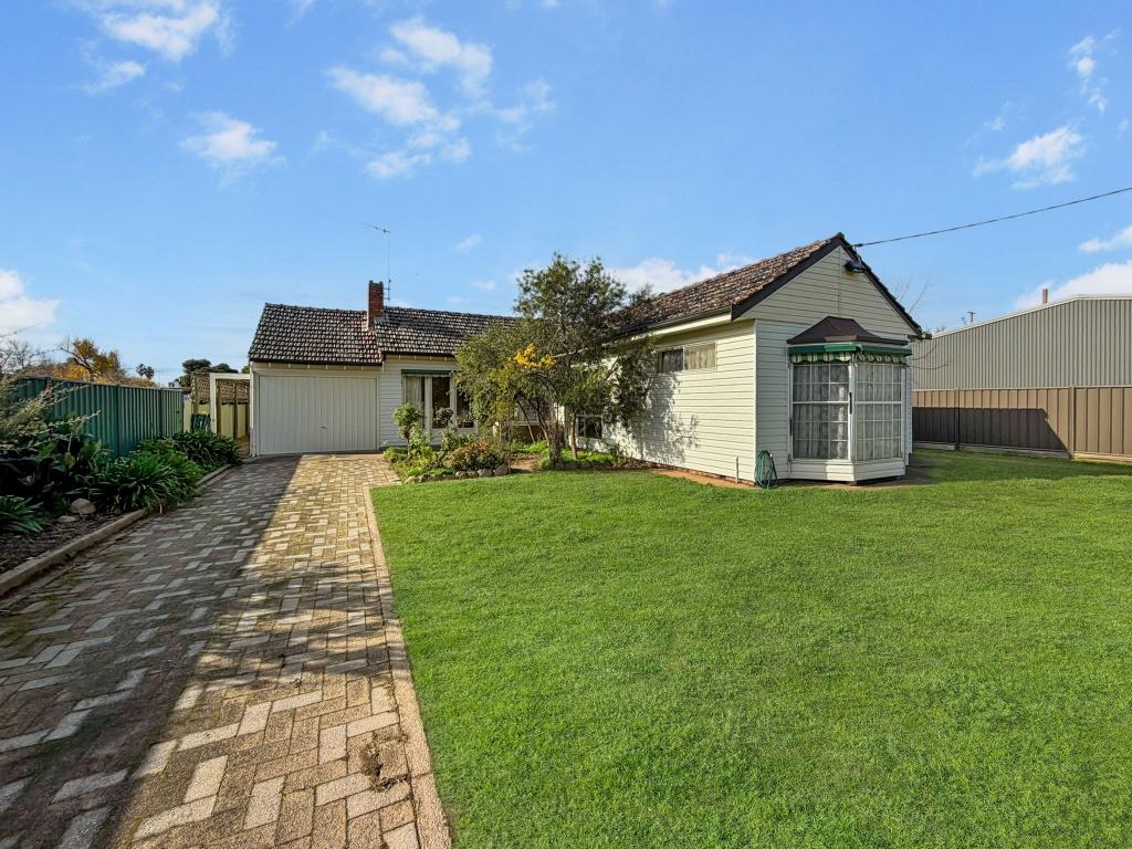 11 Sharpe St, Benalla, VIC 3672