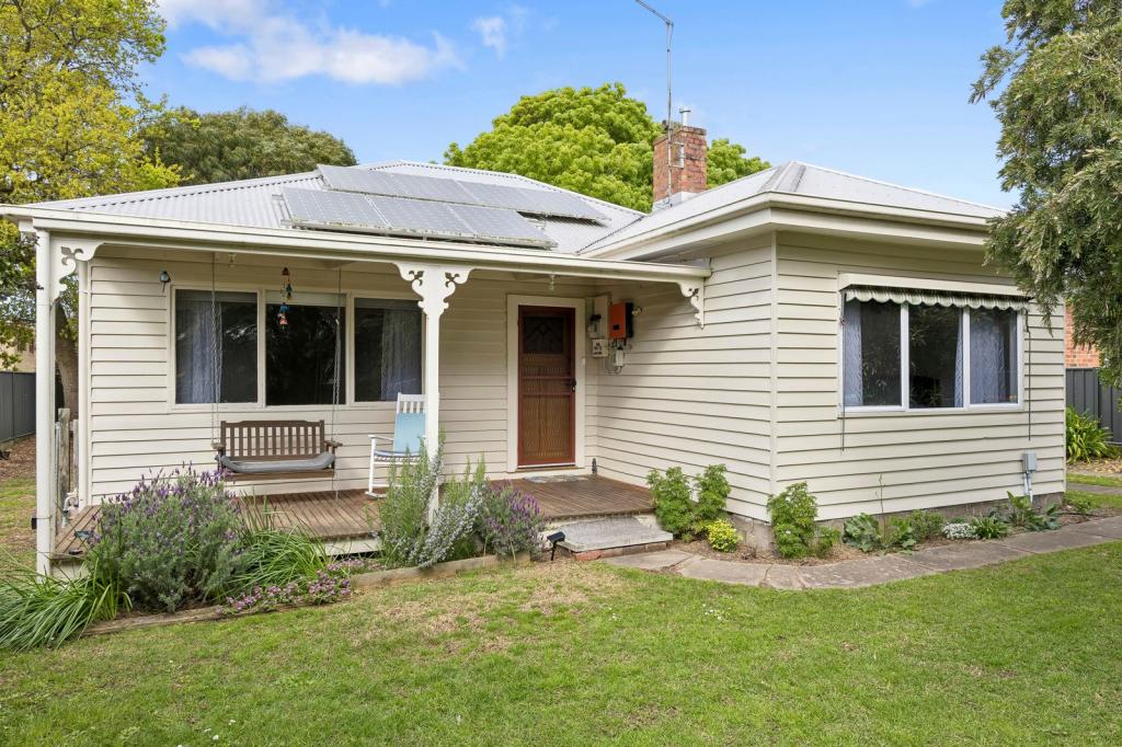 22 Sinclair St, Colac, VIC 3250