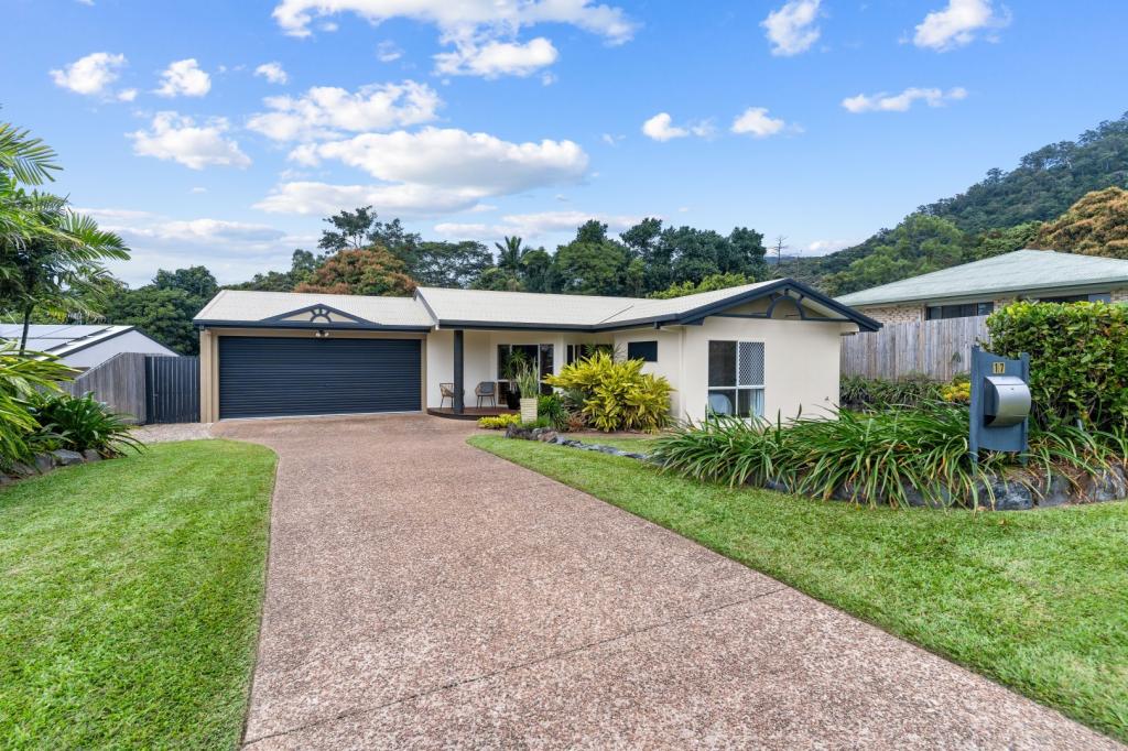 17 Strathmore Ct, Mooroobool, QLD 4870