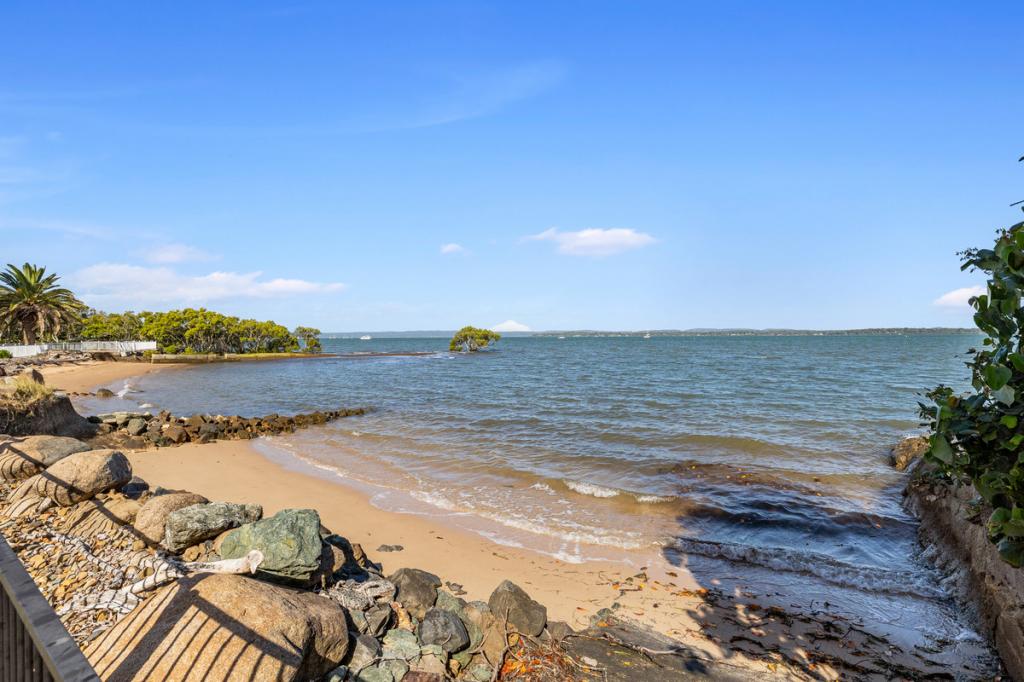 35 Base St, Victoria Point, QLD 4165