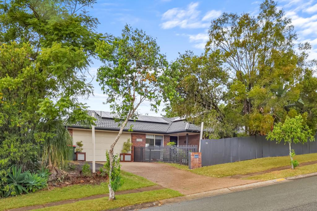 13 Pineview Dr, Oxenford, QLD 4210