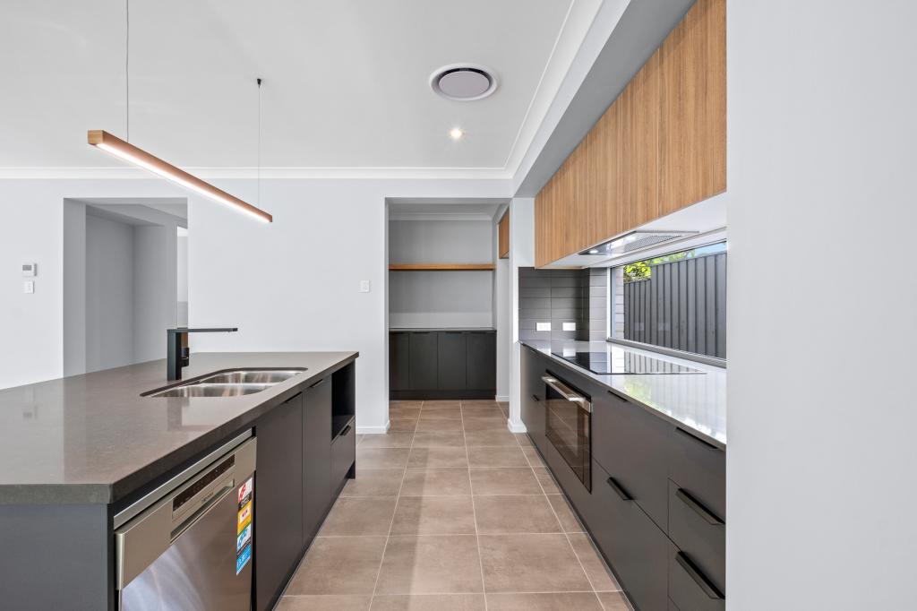 12 Bridge St, Chelmer, QLD 4068