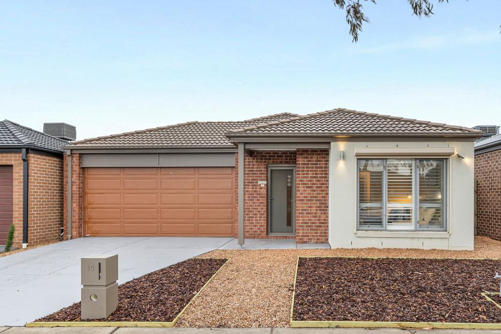 10 Highfield Dr, Mickleham, VIC 3064