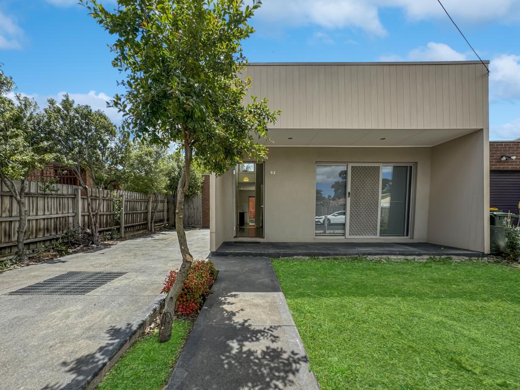 93 Welwyn Pde, Deer Park, VIC 3023