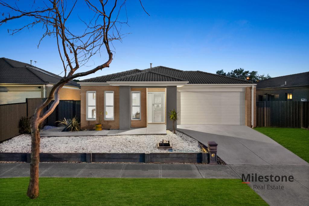 36 FLEUVE RISE, CLYDE NORTH, VIC 3978