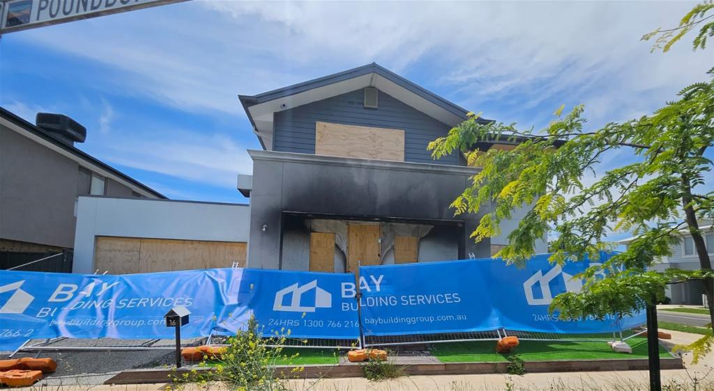 16 POUNDBURY AVE, STRATHTULLOH, VIC 3338