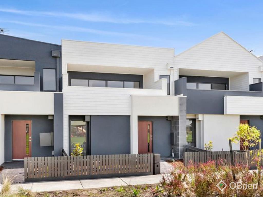 12 Guell Lane, Clyde North, VIC 3978