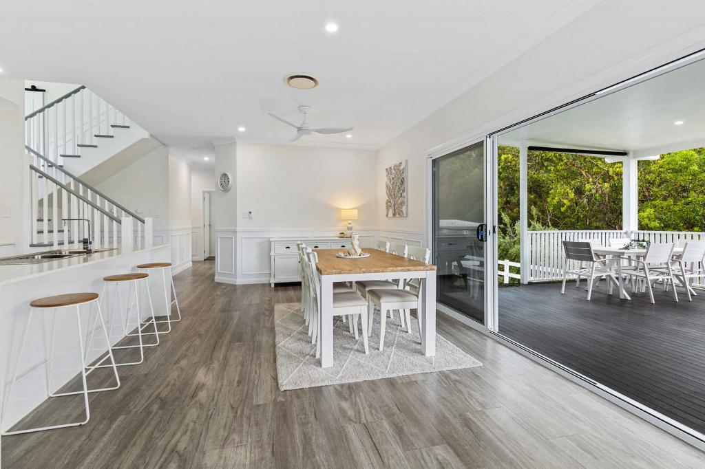 24 Kingcrest Dr, Reedy Creek, QLD 4227