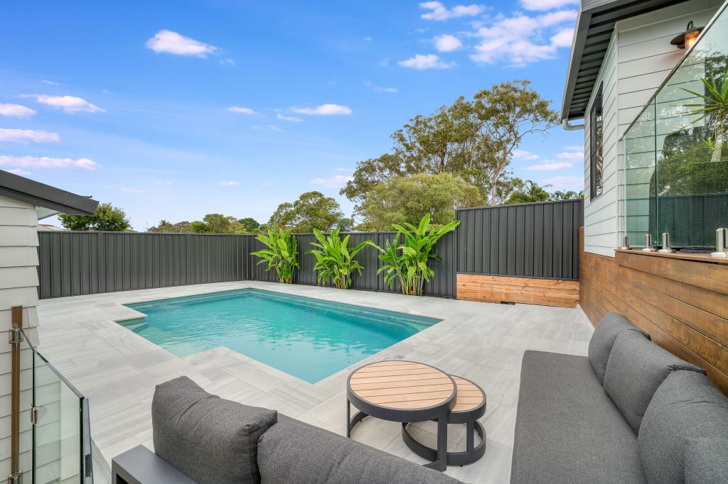 13 Calverton Cres, Belmont North, NSW 2280