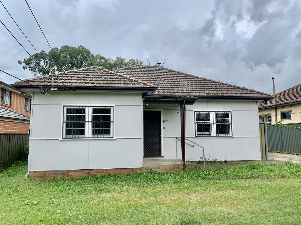 29 BROAD ST, CABRAMATTA, NSW 2166