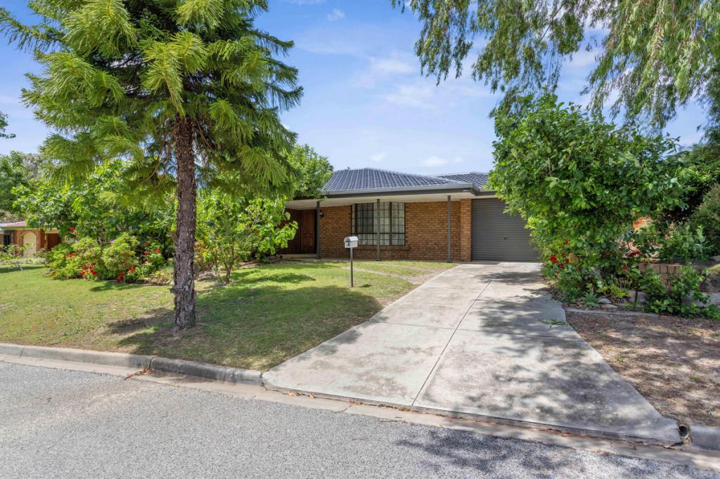 27 La Perouse Cres, Fairview Park, SA 5126