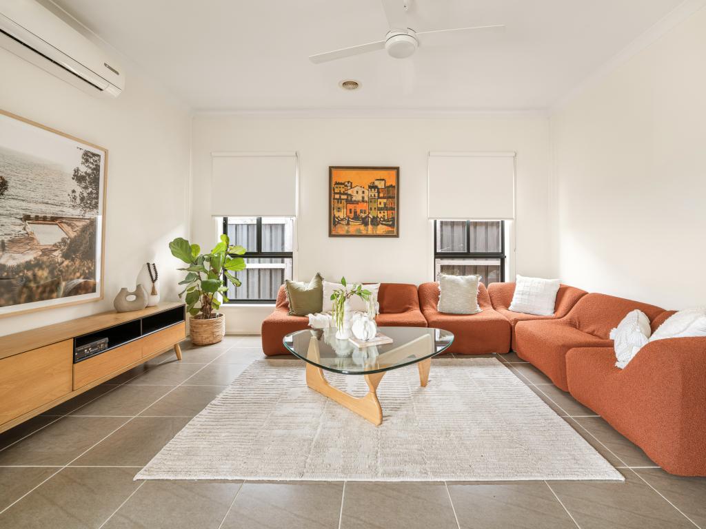 6 MOCKINGBIRD ST, BOTANIC RIDGE, VIC 3977