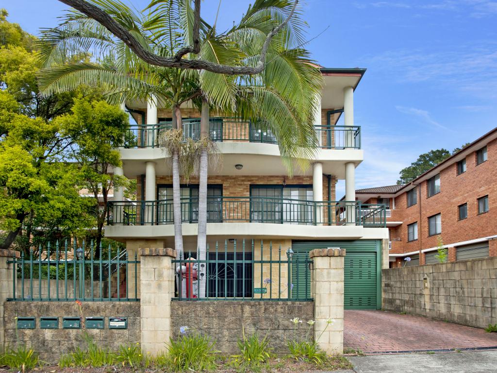 3/43 CARRINGTON AVE, HURSTVILLE, NSW 2220