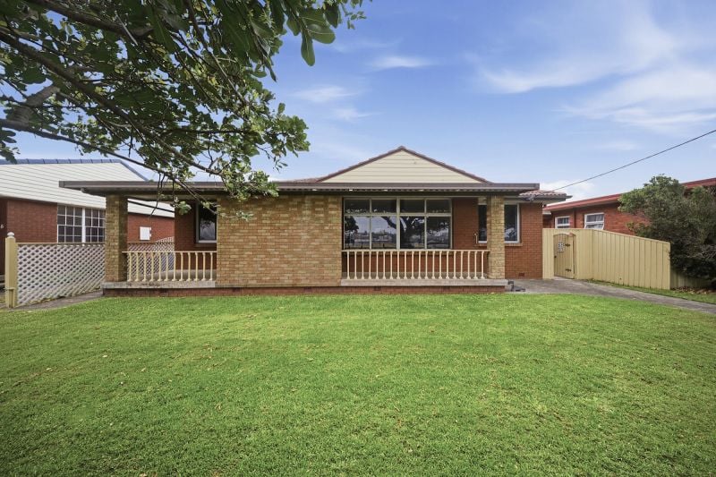 16 Wharf Cres, Stockton, NSW 2295