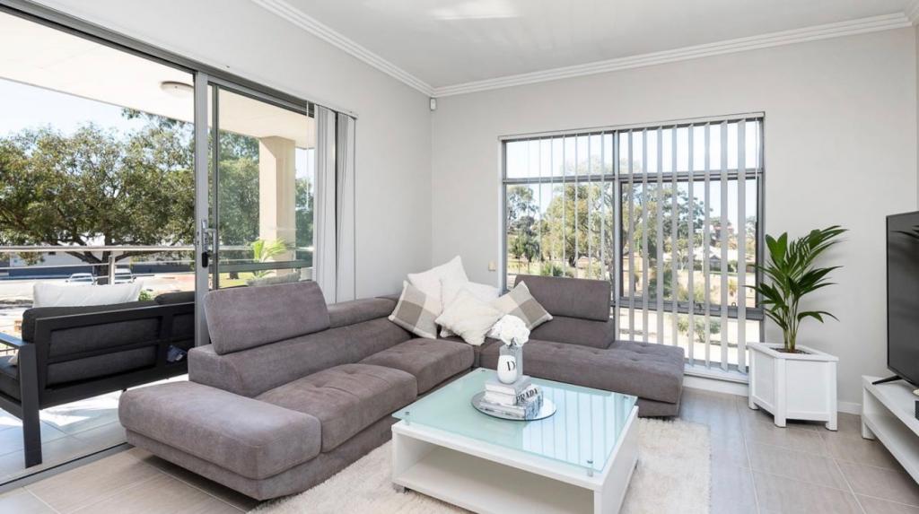 4/33 Plantagenet Cres, Hamilton Hill, WA 6163