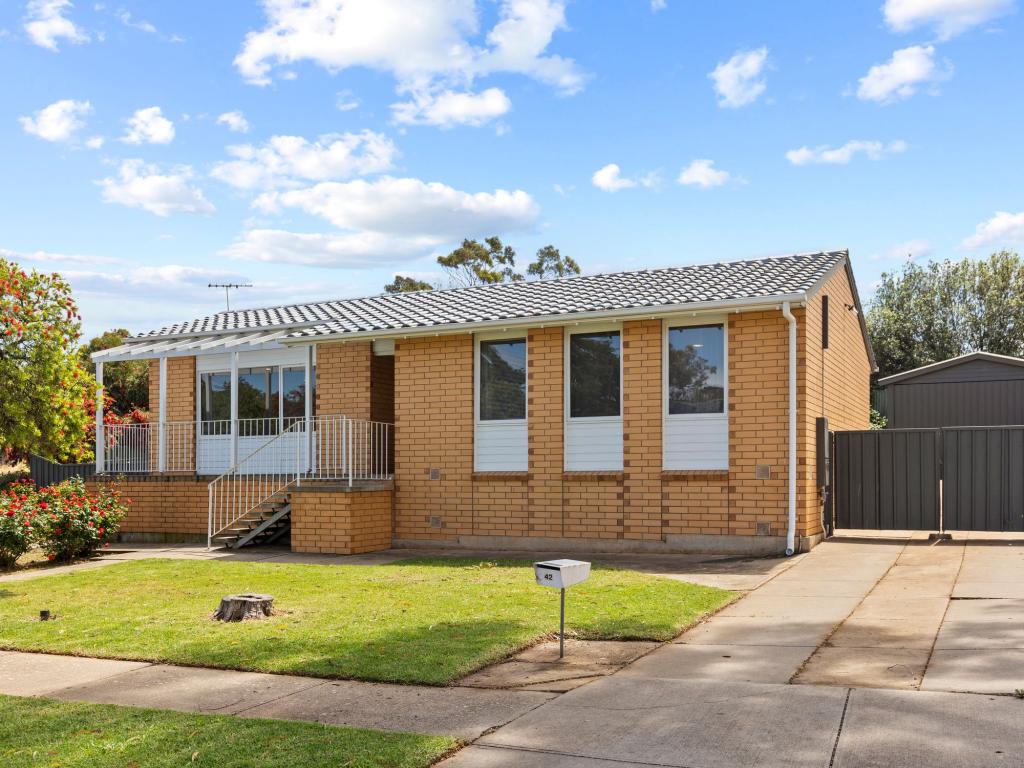 42 Copernicus Rd, Christie Downs, SA 5164