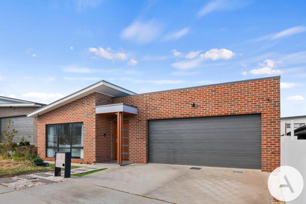 4 Snapper Cres, Throsby, ACT 2914