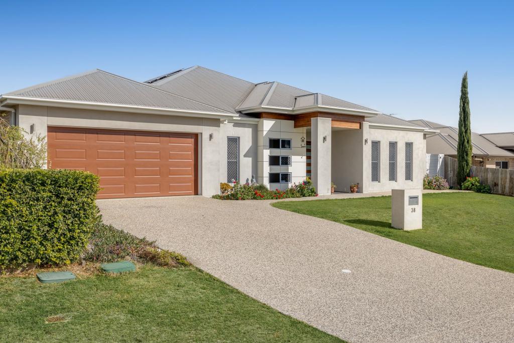 38 Gwenda Dr, Westbrook, QLD 4350