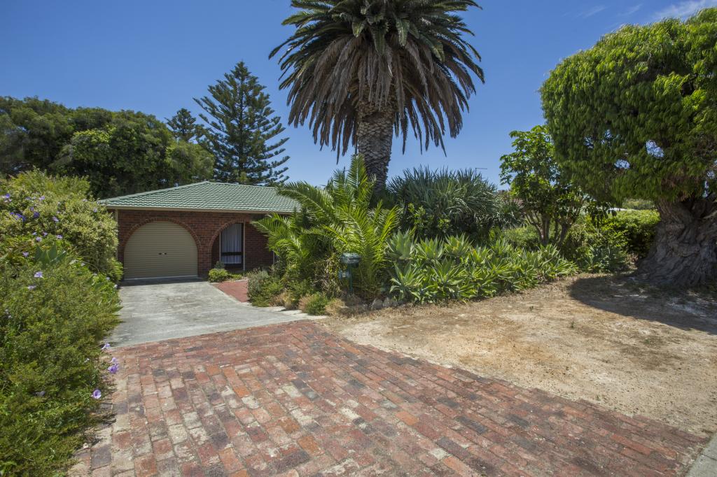 4 Clipper Pl, Yanchep, WA 6035