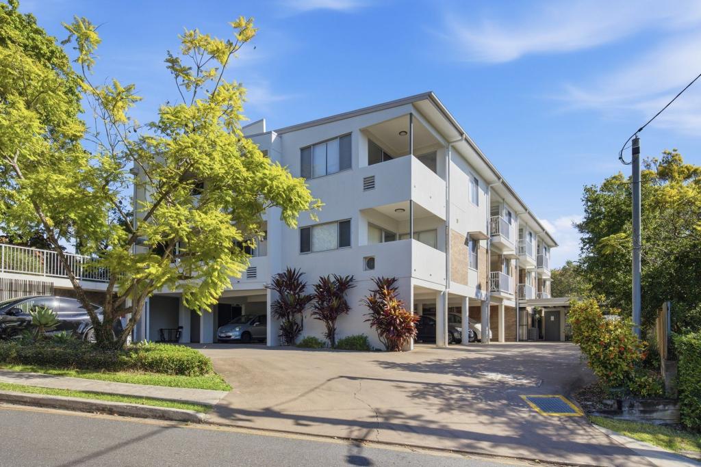 10/2 Ballymore St, Kelvin Grove, QLD 4059