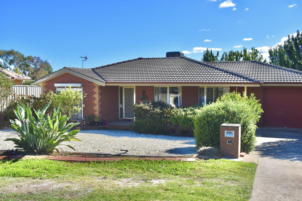 2 David Ct, Kennington, VIC 3550