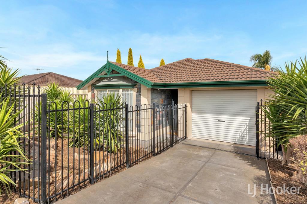 4 Silvertop Ct, Craigmore, SA 5114