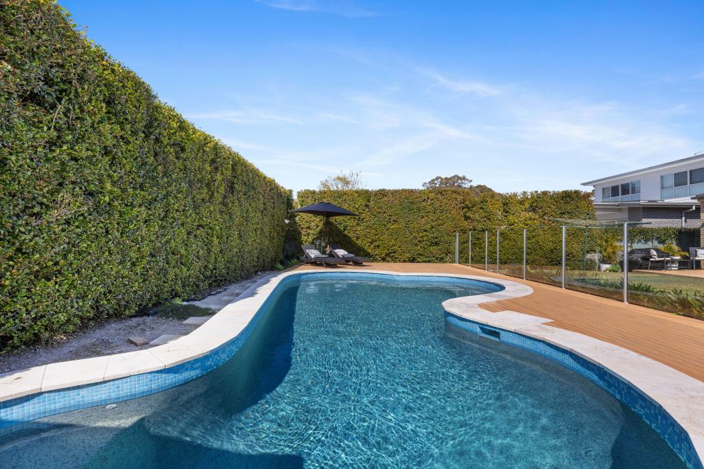 18 Milner Ave, Kirrawee, NSW 2232