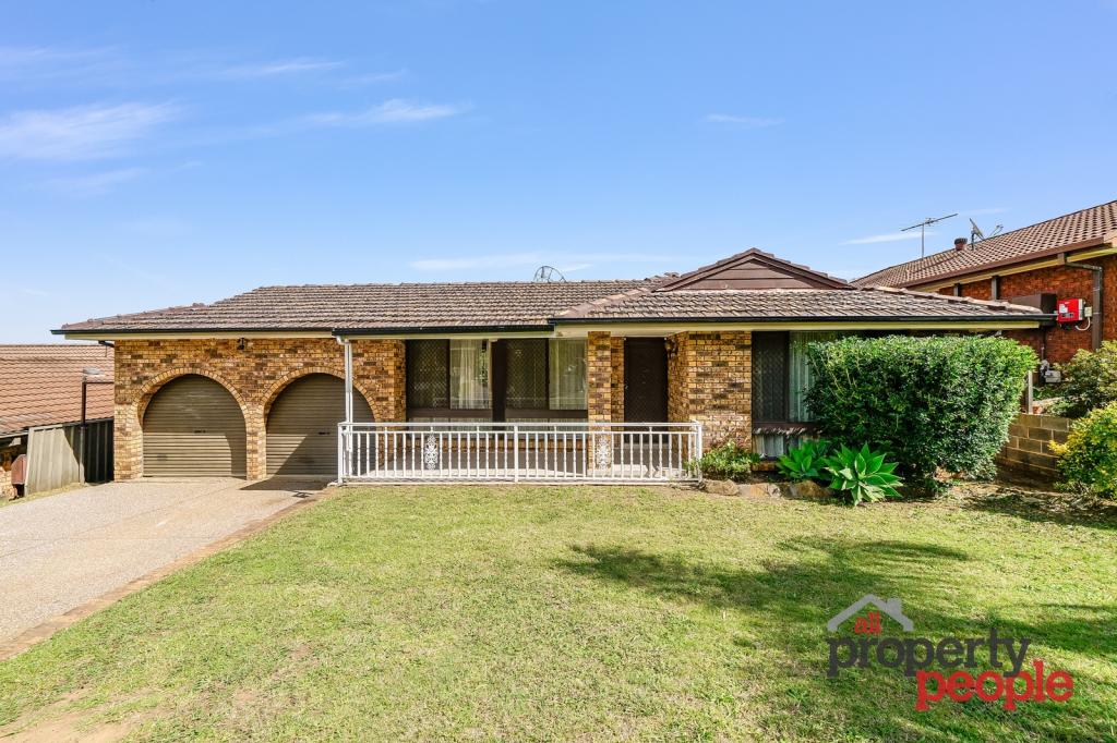 5 Shiel Pl, St Andrews, NSW 2566